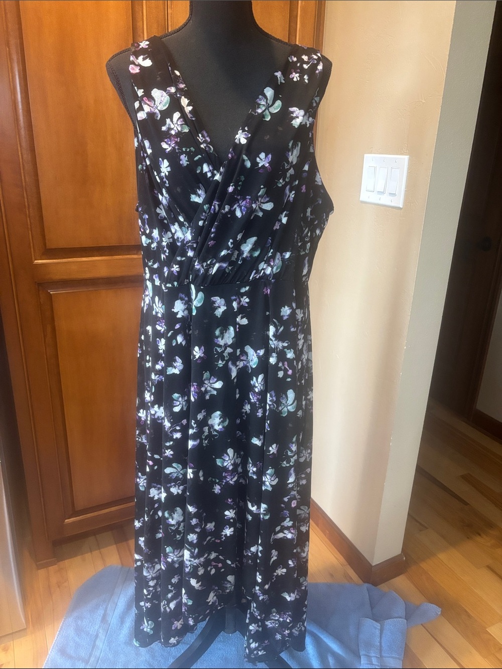 Simply Vera Vera Wang Black Floral High-Low Maxi Dress